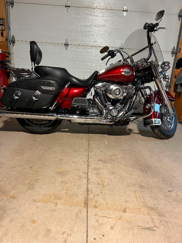 For sale 2010 Road King in excellent condition in Touring in New Glasgow - Image 4