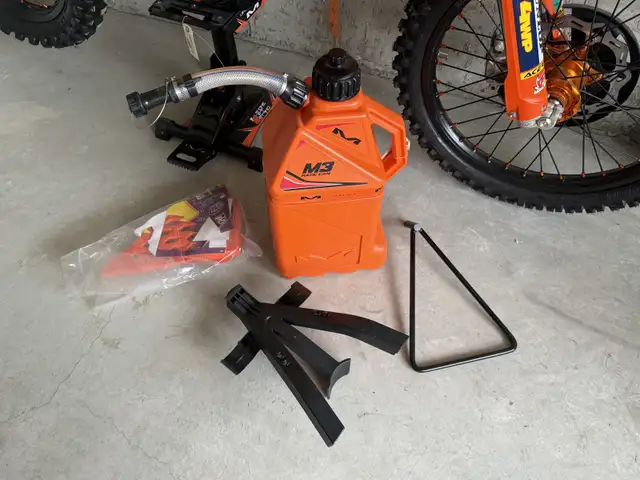 2021 KTM 250 SX-F Dirt Bike in Dirt Bikes & Motocross in Calgary - Image 7