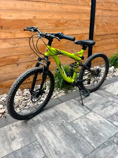 In great condition, barely used, youth size 24" mountain bike, 21 speed