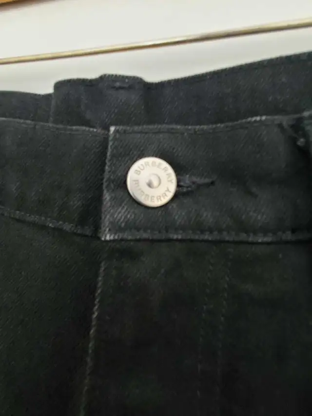 Burberry men's black straight leg jeans. size 28/L32. new/no tag in Men's in City of Toronto - Image 5