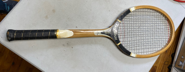 Raquette de tennis junior en bois  dans Tennis et raquettes  à Saint-Jean-sur-Richelieu - Image 3