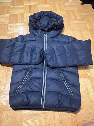Keep your little one warm with this Point Zero kids' puffer jacket, size S/P (Small/Petite). This li...