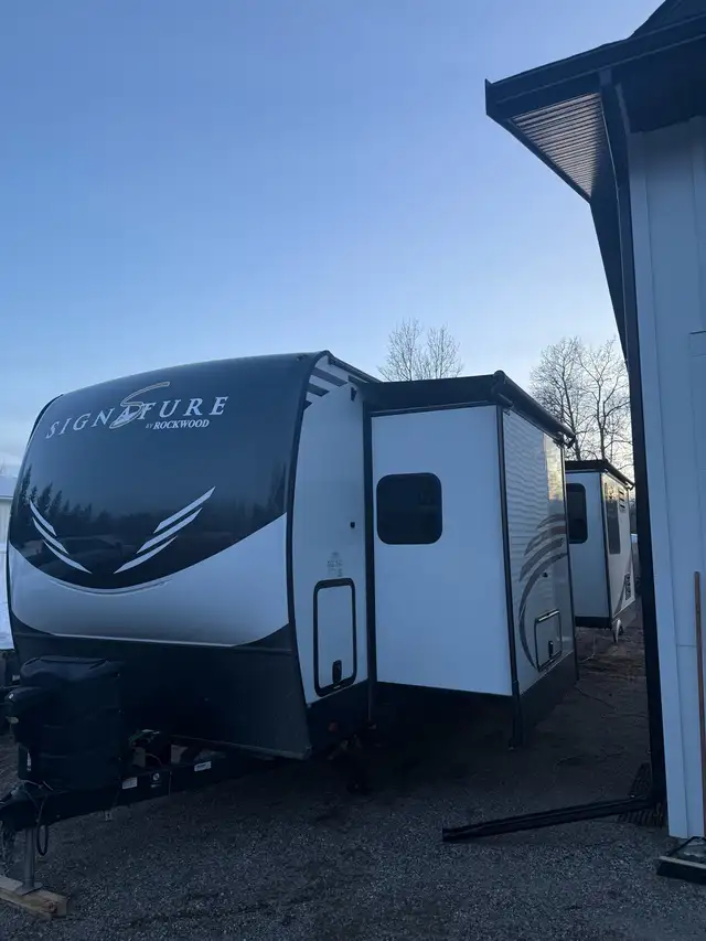 2020 Forest river travel trailer in Travel Trailers & Campers in Fort St. John - Image 3