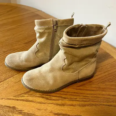 Gap boots - Size 2, View more