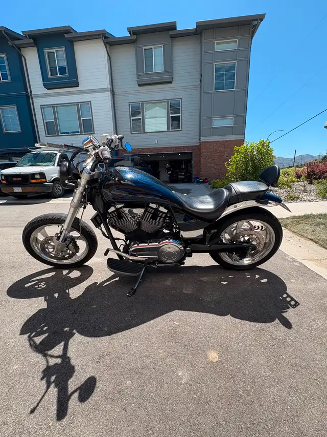 Victory Kingpin in Street, Cruisers & Choppers in Kelowna - Image 6