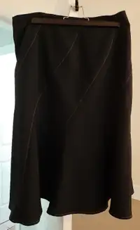 Suzy Shier Black skirt size 11