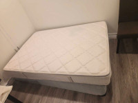 Matelas double et sommier / Mattress double and boxspring
