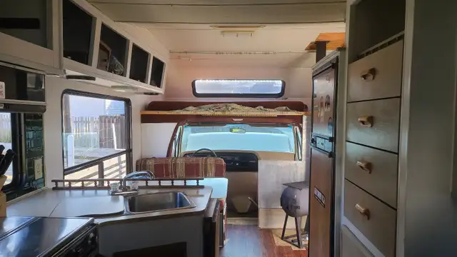 1984 Ford E350 Empress 23Foot Motor home in RVs & Motorhomes in Cranbrook - Image 5