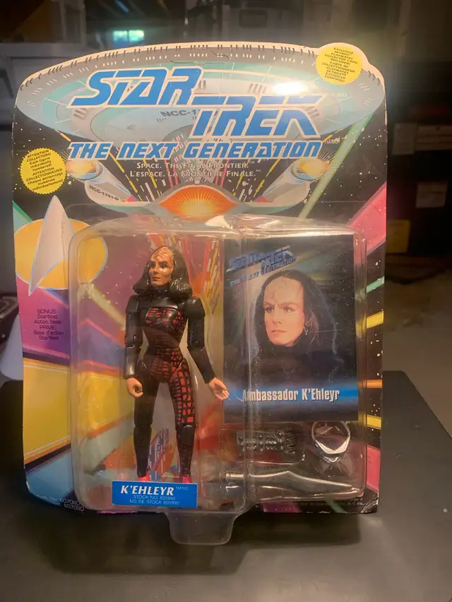Star Trek K'Ehleyr Action Figure in Toys & Games in Kitchener / Waterloo - Image 2