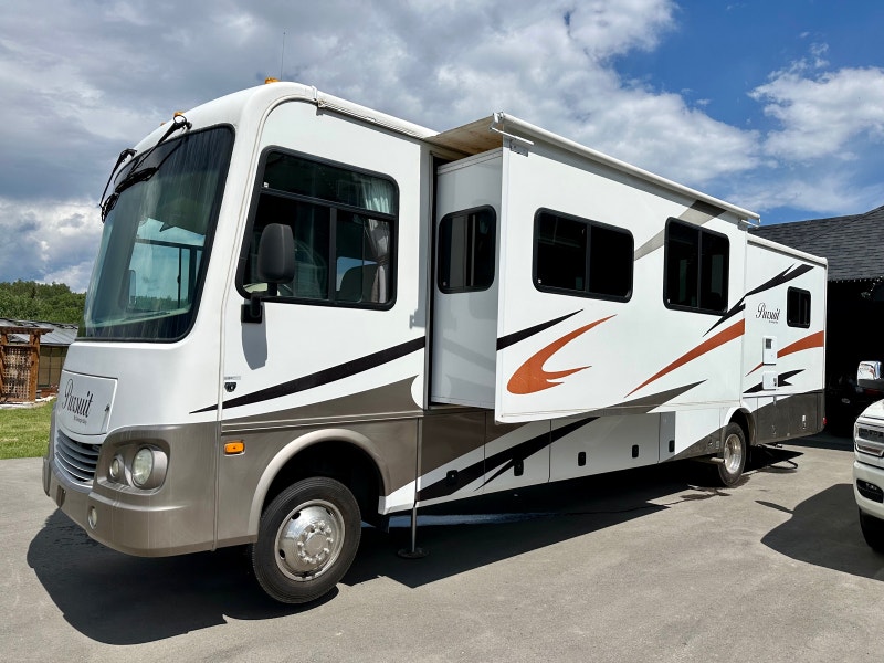 RV Motorhome with separate bunk room Must Sell!! RVs & Motorhomes