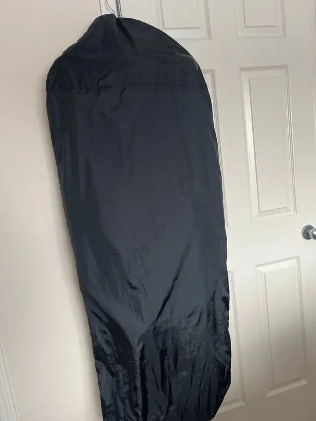 The North Face Expedition Parka, size M in Women's - Tops & Outerwear in Winnipeg - Image 6