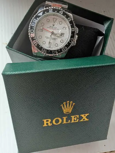 Selling this man's Rolex brand new stainless steel replica $200 contact me if you're interested