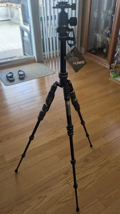 3 Legged Thing - Corey 2.0 Tripod, View more
