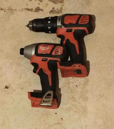 M18 Milwaukee hammer drill & impact driver, View more