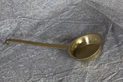 LOUCHE EN CUIVRE, View more