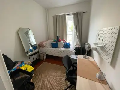 ROOM FOR RENT NEAR SMU AND DAL JUNE 1ST