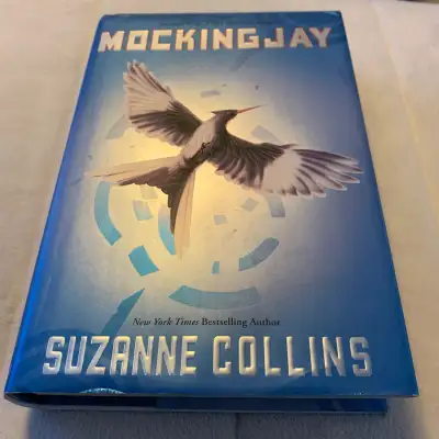 Mocking jay by suzanne collins young adult, View more