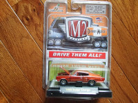 1:64 M2 Castline Detroit Muscle 1966 Dodge Charger 383 clamshell