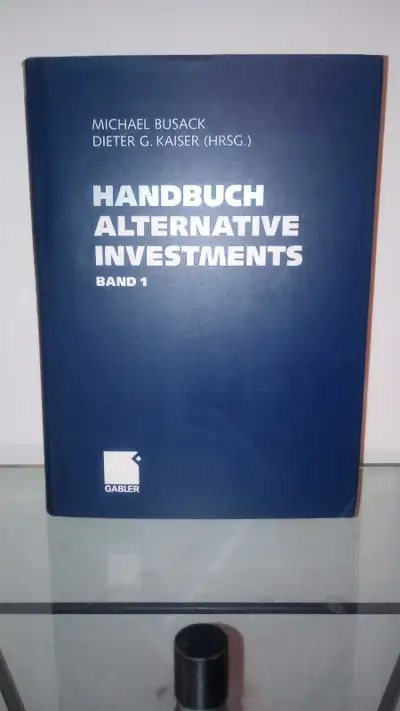 Handbuch Alternative Investments Band 1 , View more