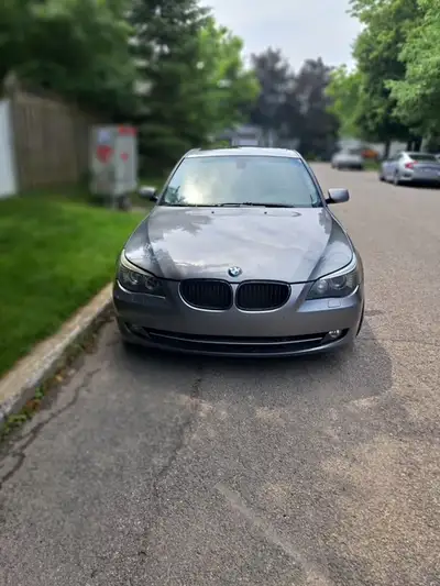 BMW 535I grise en bon état, pas de rouille -2 Pneus été neufs -jantes d'origine -stage 2 400hp -inté...