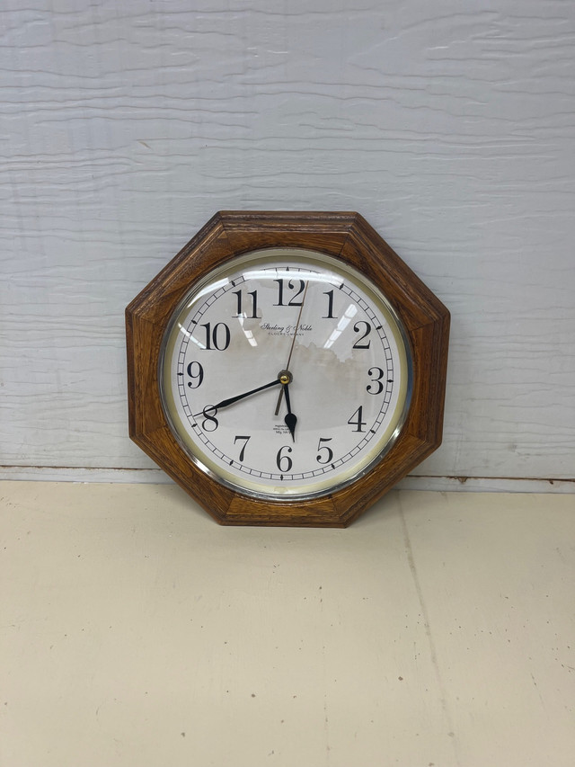 Battery operated clock in Other in La Ronge