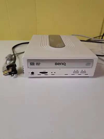 BenQ DVD rewriter - USB connection, View more