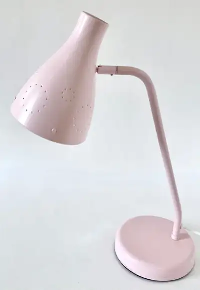LIRE JUSQU'À LA FIN DU TEXTE. Collection. Décoration. Magnifique lampe de bureau rose IKEA. Éclairag...