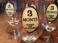 Coupes bière  -Trois Monts  10 $ chacune i collectionneur