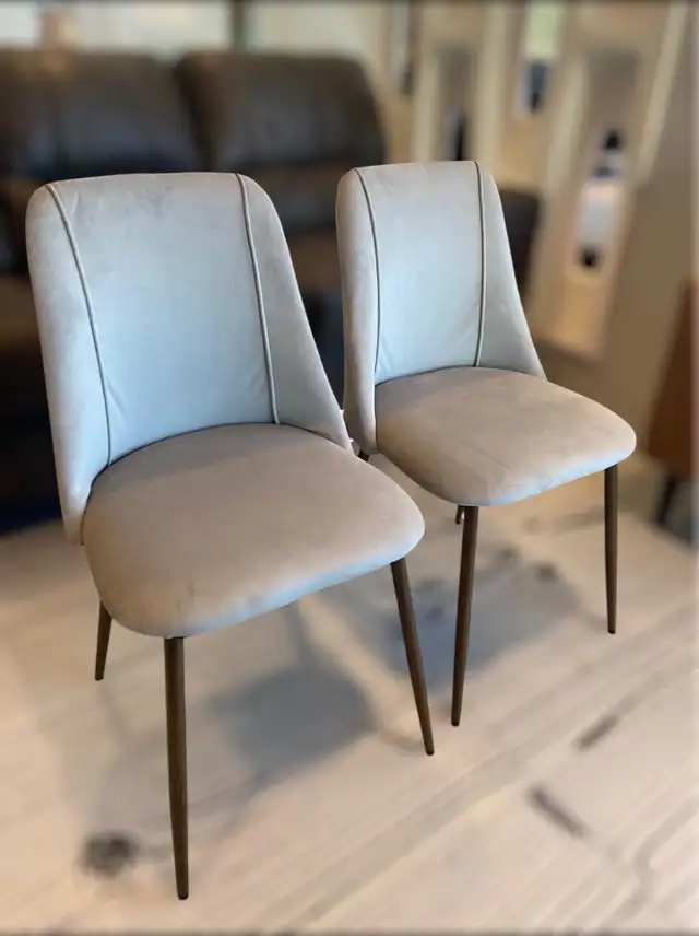Grey Velvet Dining Chairs in Chairs & Recliners in Markham / York Region - Image 8