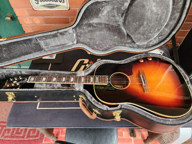 Epiphone EJ-160E - John Lennon Signature Limited Edition in Guitars in Strathcona County - Image 2