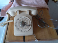 Landline Phone ( Rotory Dial )