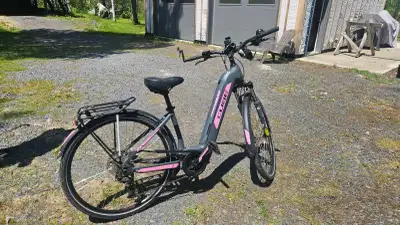 Vélo Cube Touring Hybrid One 500 XS, View more
