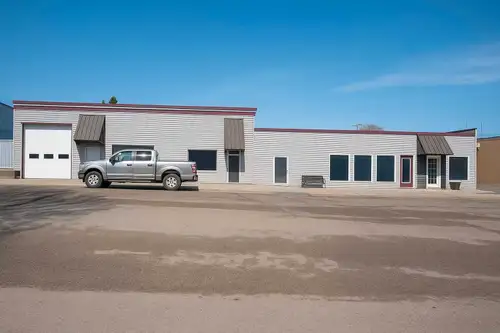 Two decent sized shops with an office space between them. Potential three businesses could be here....