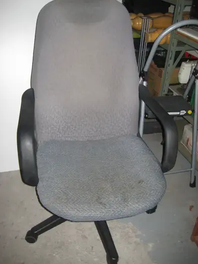 FS: moving sale: office chairs kids books box, shelf, table lamp, View more