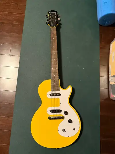 Electric Guitar - Les Paul Melody Maker E1 Sunset Yellow, View more