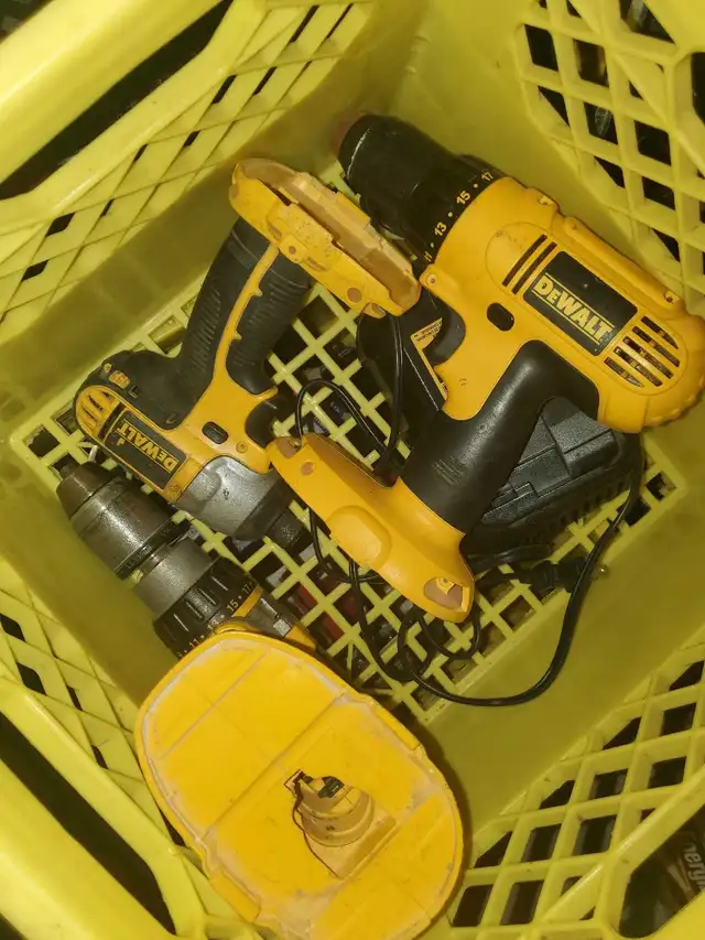 DeWalt Drills64866533820675120