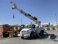 2013 Freightliner Altec D3060B-TR Digger Derrick.