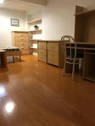 Location: Warden /Ellesmere Scarborough Condition: One private room in basement apartment Facilities...