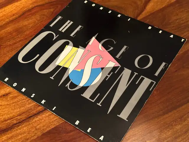 Bronski Beat Album Disque Vinyl Original in CDs, DVDs & Blu-ray in City of Montréal - Image 2