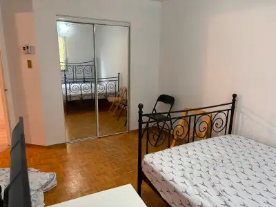 CHAMBRE À LOUER