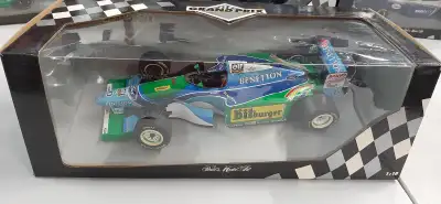 Diecast Benetton B194 Herbert Minichamps 1/18 Voiture collection #180940306 Décalques légèrement cra...