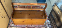 GREAT CONDITION ANTIQUE REAL WOOD BENCH WITH HIDDEN COMPARTMENT