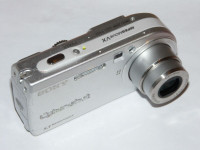 Sony Cybershot DSCP100 5.1MP Digital Camera