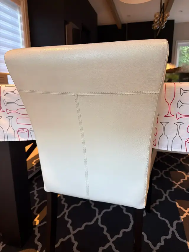 White Leather Dining Chairs from Maison Corbeil in Window Treatments in Laval / North Shore - Image 4