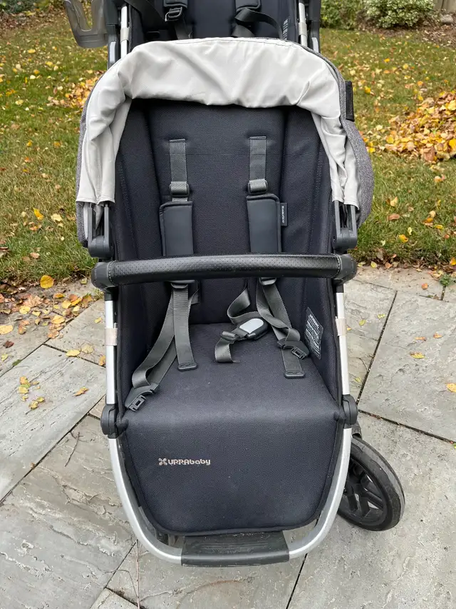 Uppababy vista double stroller in Strollers, Carriers & Car Seats in Mississauga / Peel Region - Image 3