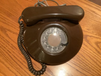 VINTAGE Round Rotary Phone