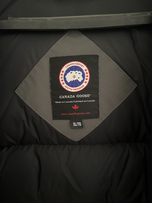 Manteau Homme Canada Goose in Men's in Laval / North Shore - Image 3