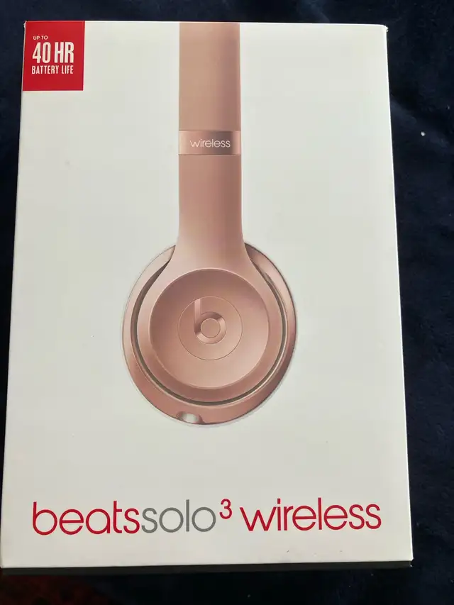Beats Solo 3 wireless headphones  in Headphones in Mississauga / Peel Region - Image 3