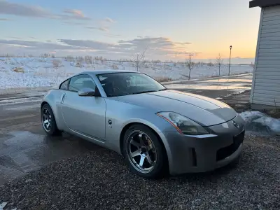 I have for sale a 2005 Nissan Fairlady Z (350z) that was imported in the spring of 2024. It is RHD....