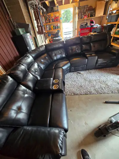 Sectional leather couch small rip in seam Cant see it